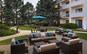 Boulder Courtyard