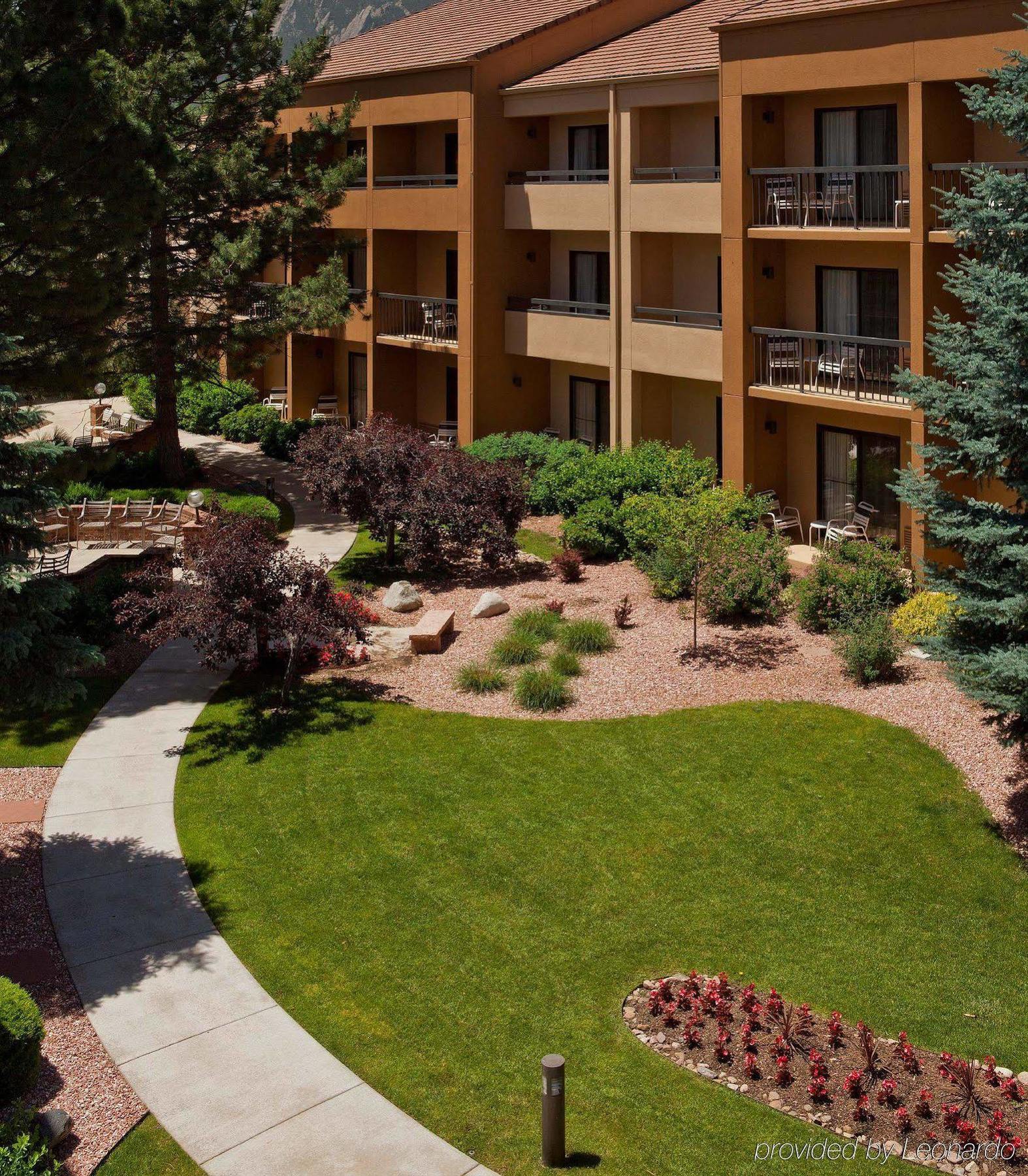 Courtyard By Marriott Boulder Hotel Exterior photo